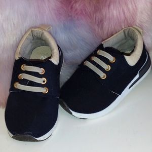 US SPORT babies size 6 boys